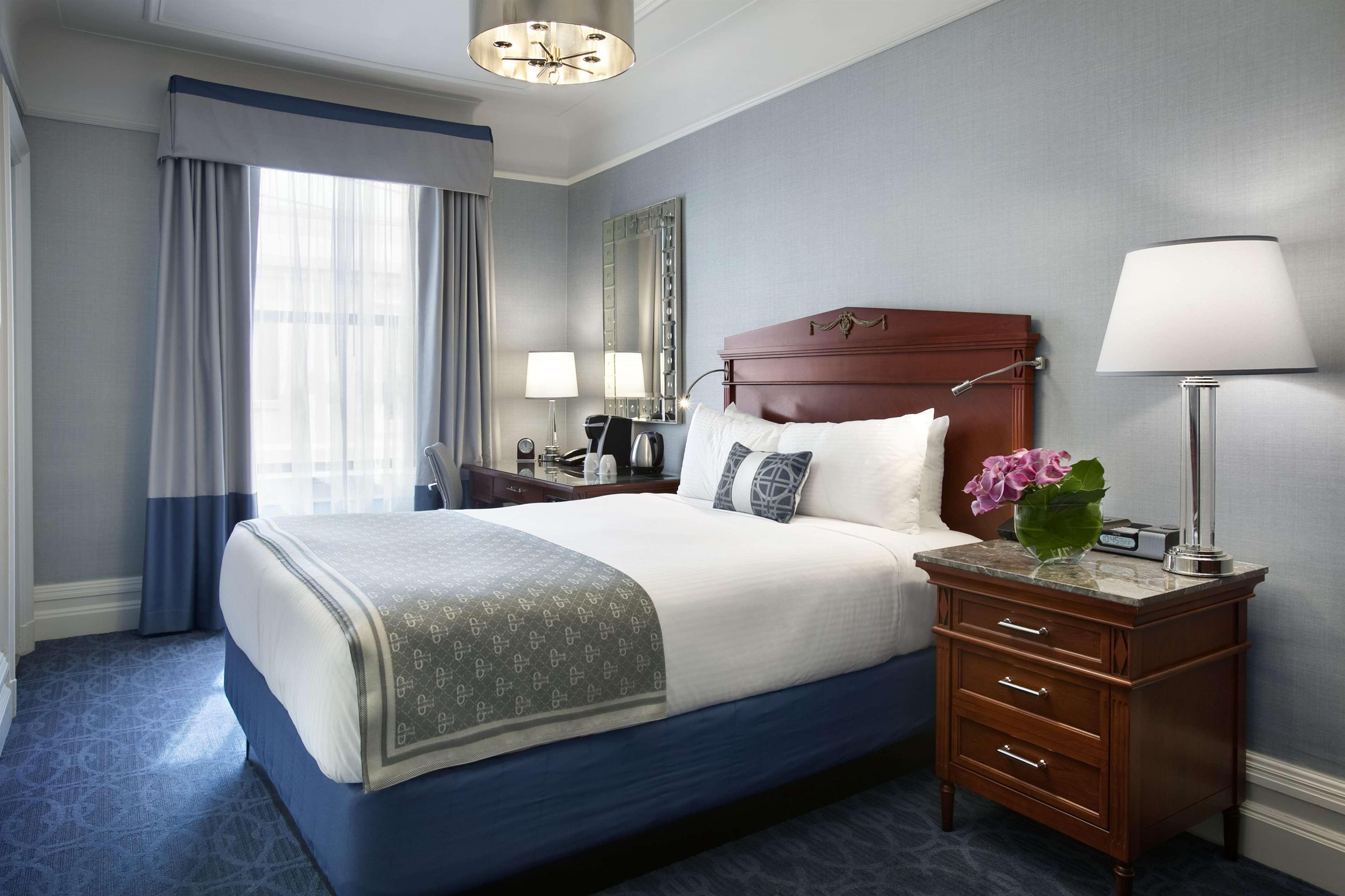 Fairmont Copley Plaza Hotel Boston Room photo