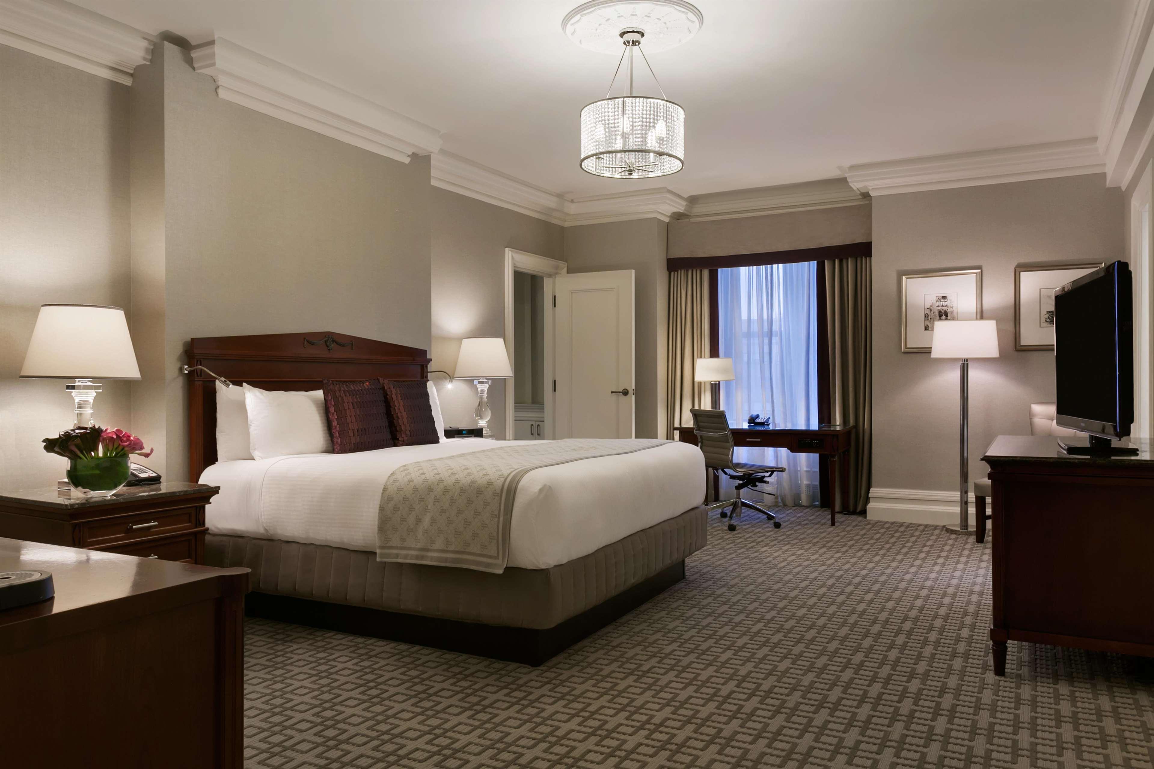Fairmont Copley Plaza Hotel Boston Room photo